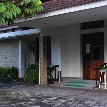 Hotel Graha Kinasih Kotabaru Yogyakarta Exterior photo